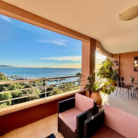 Superbe 3 Pieces Sur La Baie De *