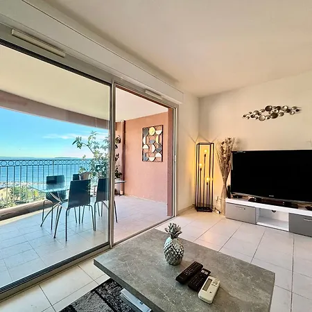 Διαμέρισμα Superbe 3 Pieces Sur La Baie De