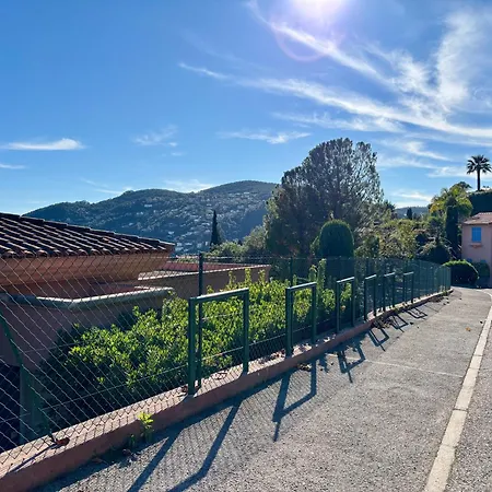 Superbe 3 Pieces Sur La Baie De Διαμέρισμα